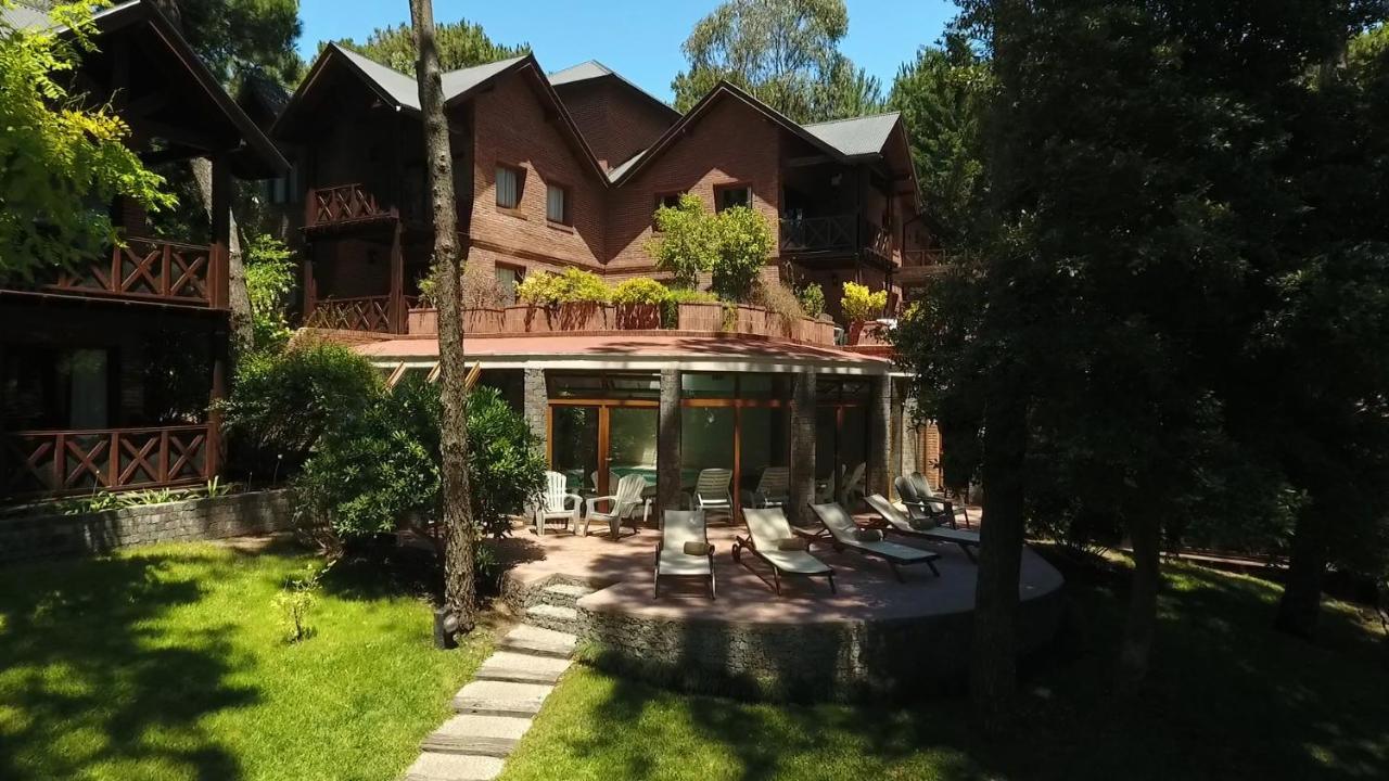 Refugio Del Bosque Villa Carilo Exterior photo
